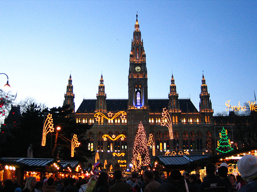 Rathaus - Photo by flickr's charley1965